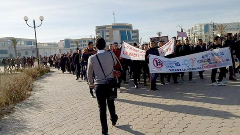 وزارة التعليم العالي تستدعي ممثلي طلبة طبّ الأسنان للحوار