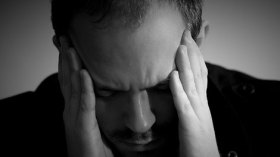 أخفت عني ماضيها الأسود فهل أحاسبها بعد توبتها؟