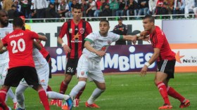 الرابطة تحسم الجدل وتبرمج مباراة اتحاد العاصمة والعميد بملعب 5 جويلية