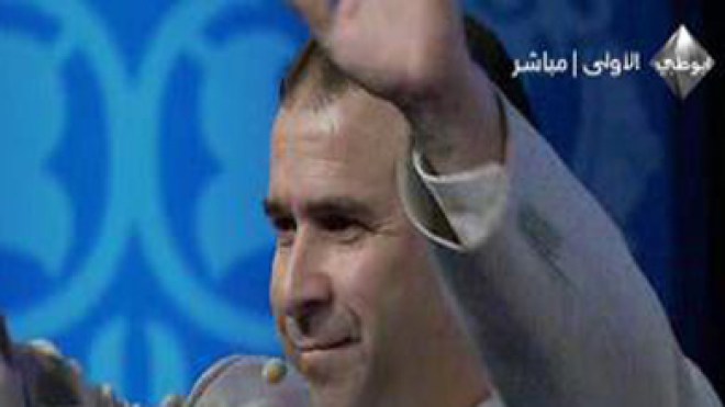 الشاعر الجزائري الزبير دردوخ يتألق في برنامج أمير الشعراء