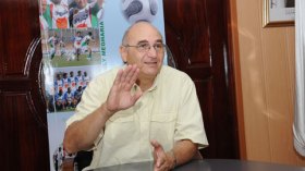 عزيز درواز يعلن ترشحه لانتخابات الاتحادية الجزائرية لكرة اليد