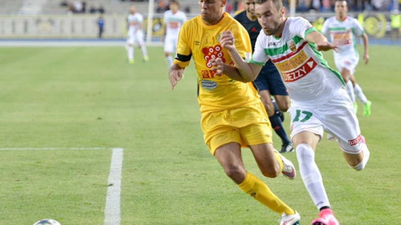 أفضل هجوم مهدد بالسقوط وهداف البطولة بـ0 هدف في الرصيد!!