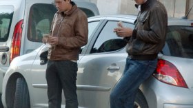 لا صرّافات ولا رفع منحة السياحة ولا هم يحزنون