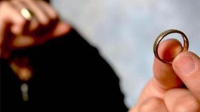 لأنها مطلّقة!