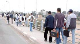 تلاميذ يقاطعون التعليم بسبب غياب النقل المدرسي