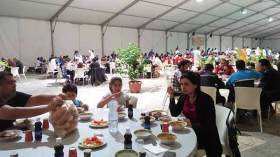 خدمات خمسة نجوم في مطاعم الرحمة