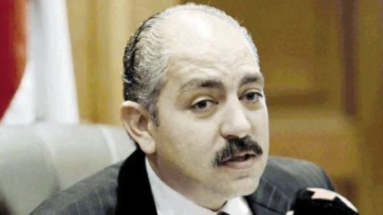 مشاغبون يرغمون وزير الرياضة المصري على إلغاء المؤتمر الصحفي