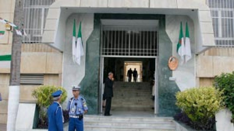 العميد عبد العزيز عفاني مديرا عاما للأمن الوطني بالنيابة خلفا للمرحوم