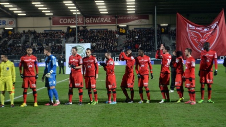 هل يتعظ رؤساء أندية البطولة الوطنية من فريق “ديجون” الفرنسي؟!