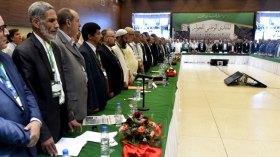 “منتدى الجزائر” : لا يهمّ من يقود الحوار