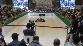 هيئة توافقية لإدارة المشاورات مع السلطة