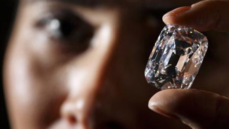 21 مليون دولار ثمن ماسة وزنها 72 قيراطا
