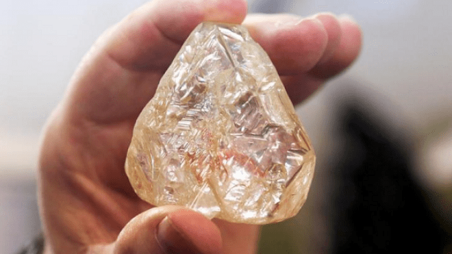 سيراليون تبيع ألماسة مقابل 6.5 مليون دولار