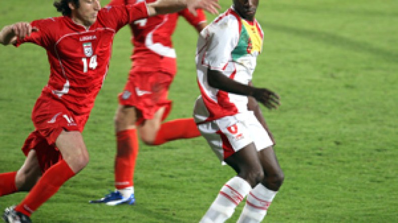 “المنتخب الجزائري يملك ذهنية خارقة تجعله أقرب للفوز..!”