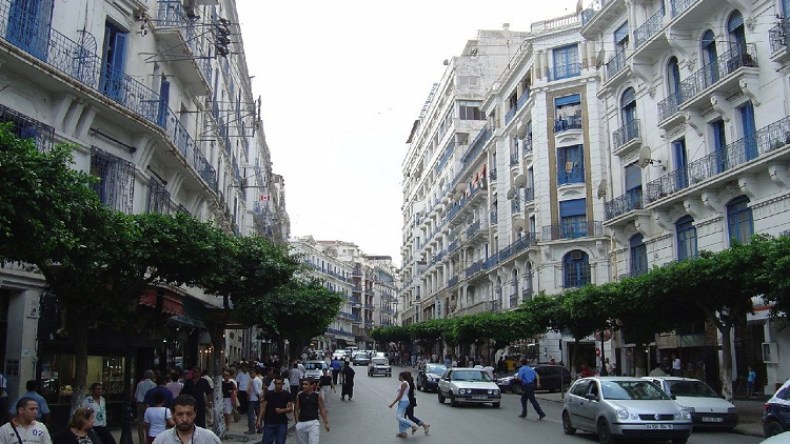 الجزائريون يرفضون التطبيع مع “إسرائيل”