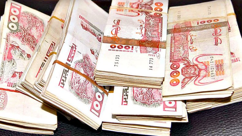 أوراق نقدية لممارسة السحر وأخرى تتحوَل إلى رسائل غرامية