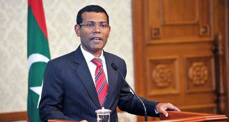 Le président des Maldives démissionne suite à une mutinerie