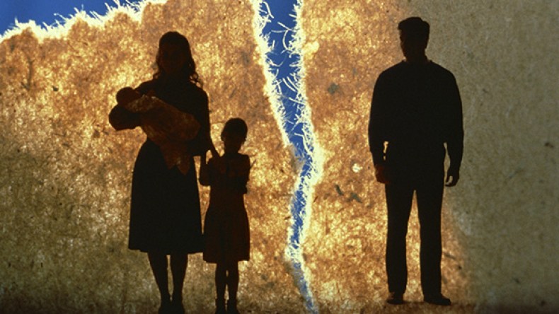 قانونيون وحقوقيون يحذرون من مخاطر تفكيك الأسرة