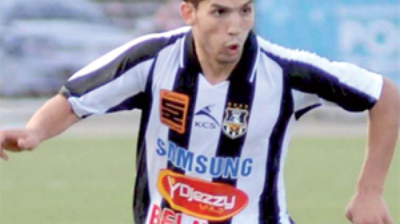 وفاق ‬سطيف: الثلاثي‭ ‬الكاميروني‭ ‬يلتحق‭ ‬غدا‭..‬‮ ‬ورجراج‭ ‬يرتب‭ ‬تربص‭ ‬تونس