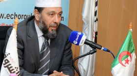جاب الله: على العسكر التزام الحياد