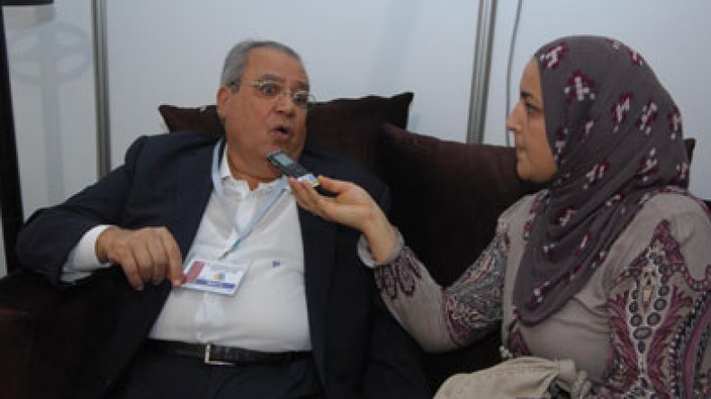 جابر عصفور للشروق : نحن المصريون من بدأ الفتنة أيام الأزمة مع الجزائر