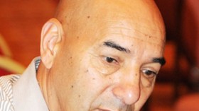 ‮”‬الخضر‭ ‬أكبر‭ ‬من‭ ‬حاليلوزيش‭ ‬ومستعد‭ ‬لمساعدة‬ المدرب‭ ‬الأجنبي‮”‬