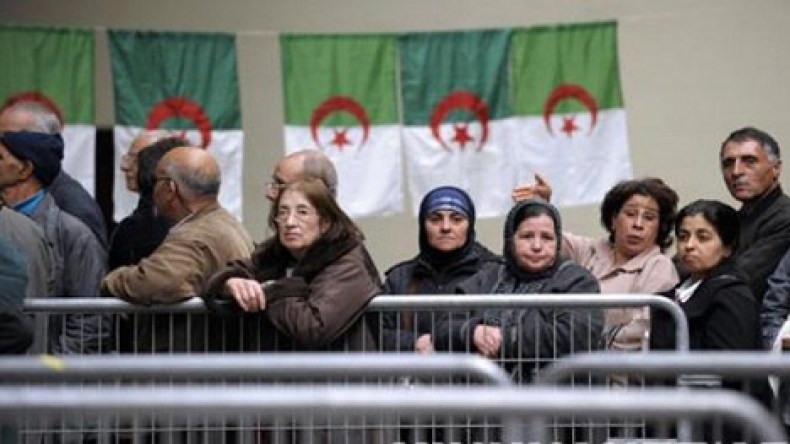 المغتربون يرفعون 11 مطلبا اجتماعيا وثقافيا إلى السلطات الجزائرية