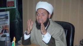 الأئمة يهددون بالإحتجاج أمام قصر الحكومة