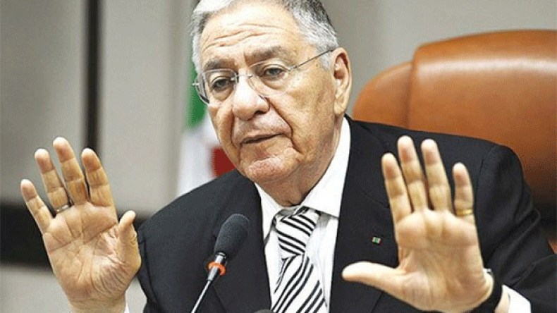 ولد عباس: التغيير الحكومي عند علم الرئيس وحده