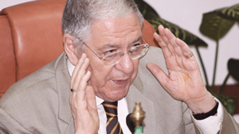 وزارة  التضامن  تدافع  عن  آليات  التشغيل  والأحزاب  تصفها  بالفاشلة