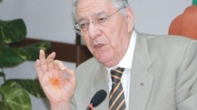 مديرو الصحة الولائيون في مهمة لإطفاء نيران إحتجاجات الجبهة الإجتماعية