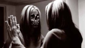 جنية‭ ‬كافرة‭ ‬تهددني‭ ‬بسجن‭ ‬‮”‬غوانتنامو‮”‬‭ ‬إن‭ ‬صرفتها‭ ‬عني‭!!‬