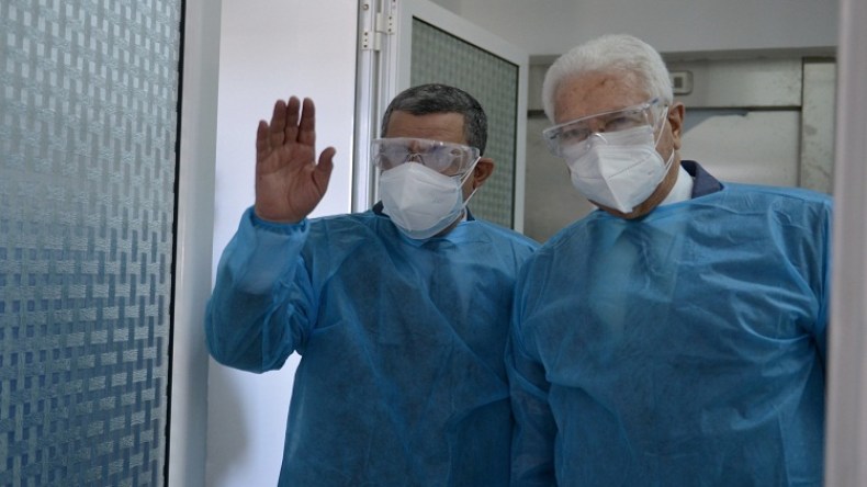 جراد يزور المجاهد الطاهر زبيري بمستشفى الأمن بالعاصمة