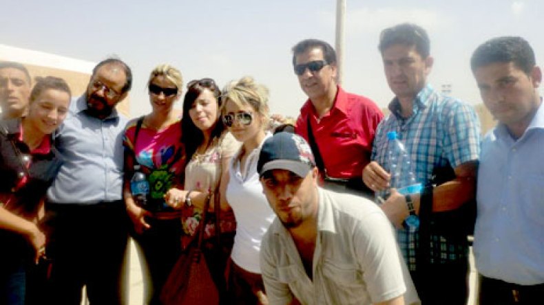 بالصور.. الشروق تنقل أجواء وضع أول خطوة في أساس مشروع “الجزائر بخير”