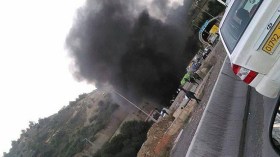 نجاة مسافرين من الاختناق بعد احتراق سيارة داخل نفق الجباحية بالبويرة