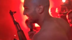 جبور يحتفل بلقب البطولة القبرصية بـ “الكلاشينكوف” !