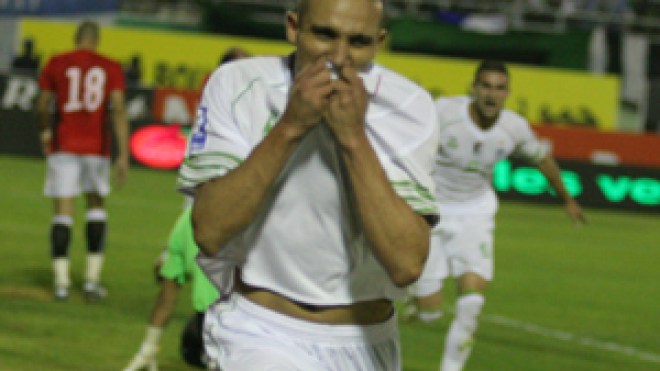 جبور  يتألق  مع  ” أيك  أثينا ”  ويأمل  في  فك  عقدته  مع  الخضر