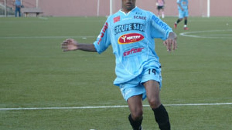 جديات: لن أغادر الوفاق سوى للاحتراف في الخارج