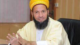 نقيب الأئمة يندد بالتضييق والتهديد