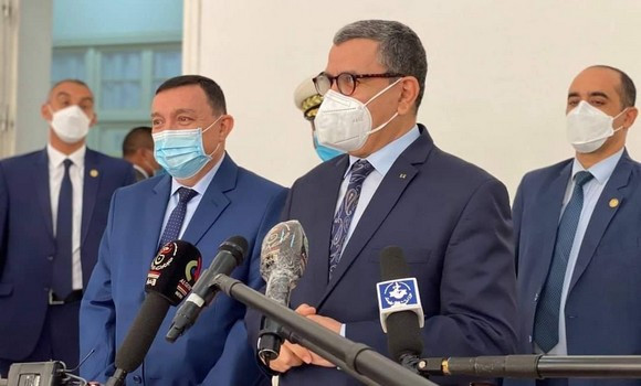 Djerad donne le coup d’envoi des épreuves du baccalauréat à partir d’Annaba