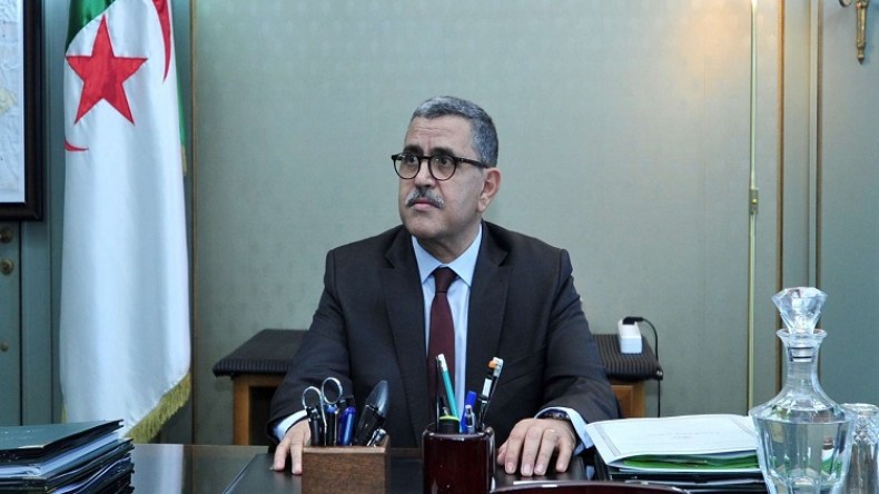 الوزير الأول يهنىء رجال الإعلام في اليوم العالمي لحرية الصحافة