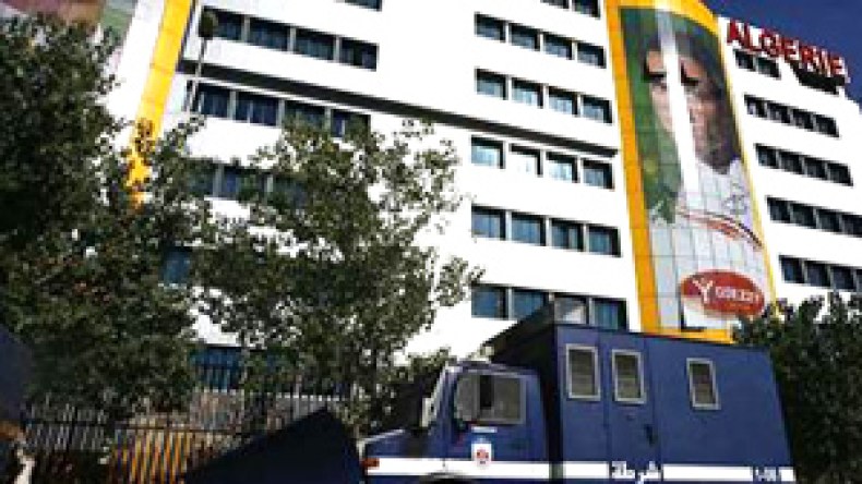 600 عامل بوحدة أوراسكوم بمعسكر يضربون ويهددون بالتصعيد