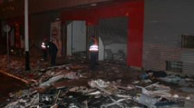 أوراسكوم تطرد 300 مصري تورطوا في حرق مؤسستهم بعين تيموشنت للحصول على تعويضات