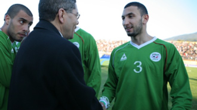 جيار :  ” لا  دخل  لي  في  تعيين  المدرب  الوطني “
