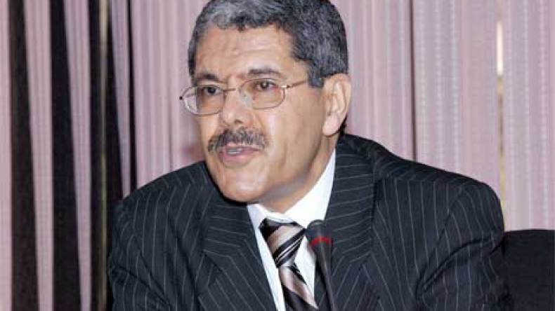 الفاف تحمل الوزارة مسؤولية تأخر المشروع الإحترافي