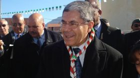 جيار يطلب تحقيقا في مصير الأموال التي خصصت لشراء حافلة لمولودية وهران