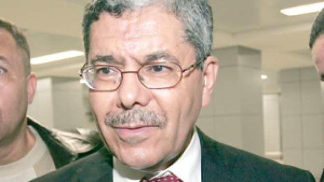 جيار:”علينا مساعدة المنتخب وكل المشاكل لديها حلول”