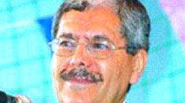 Algerian youth and sports minister calls for reason pending the match versus Egypt