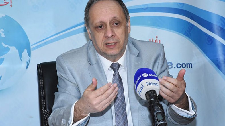 جيلالي سفيان: السلطة مستعدة لإعلان القطيعة مع النظام السابق