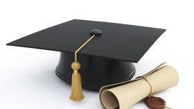 “طلبة” محرومون من الدكتوراه بعد 40 عامًا من التدريس في الجامعة!